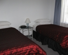 hastings motels twin bedroom 1